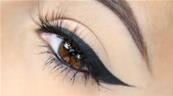 Eye-liner au henné yeux et sourcils Noir (Black)